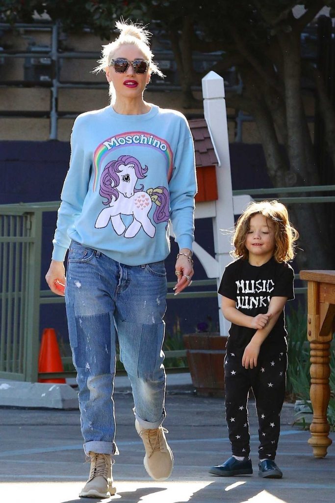 Gwen Stefani Was Seen Out in Studio City 12/12/2017-1