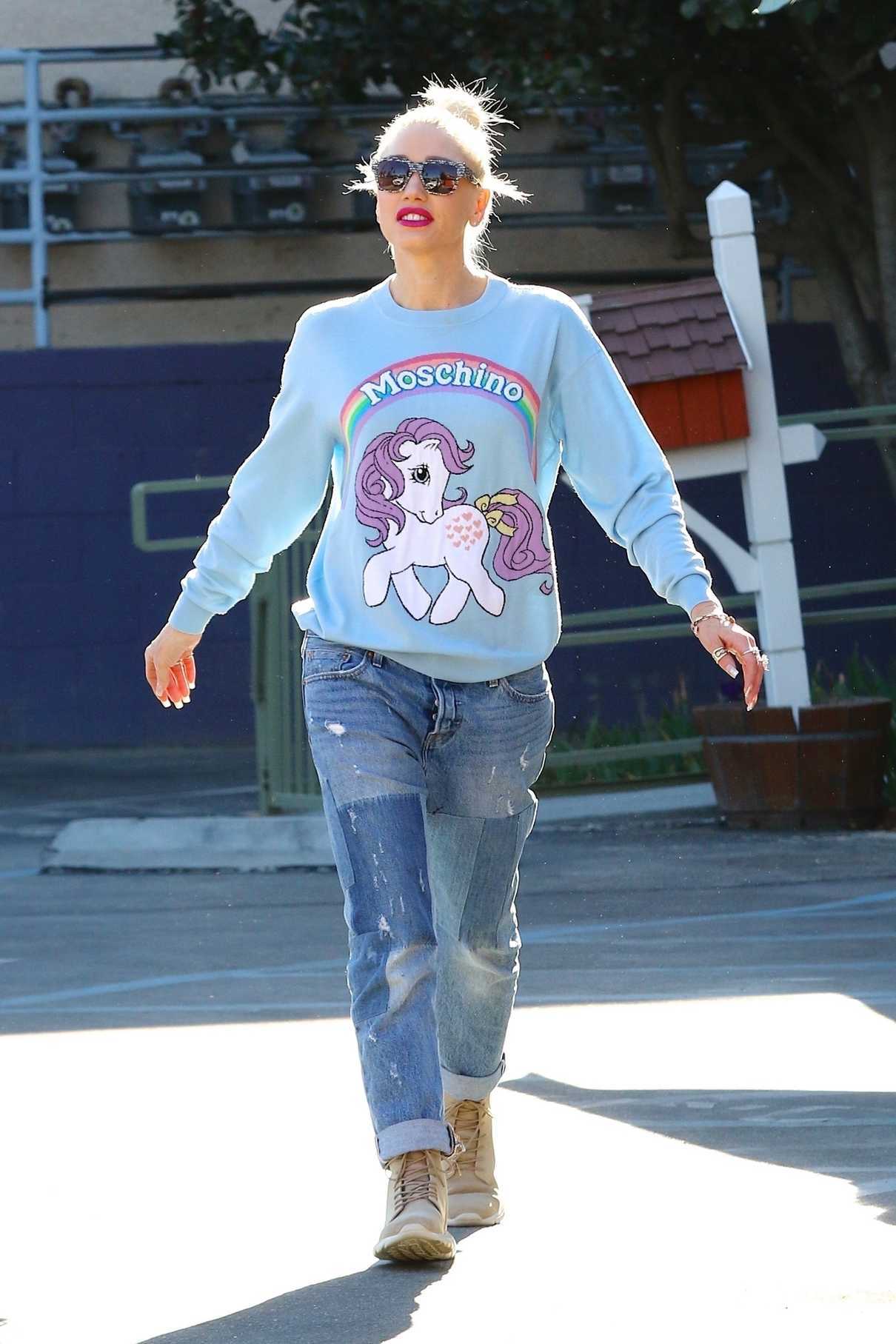 Gwen Stefani Was Seen Out in Studio City 12/12/2017-3