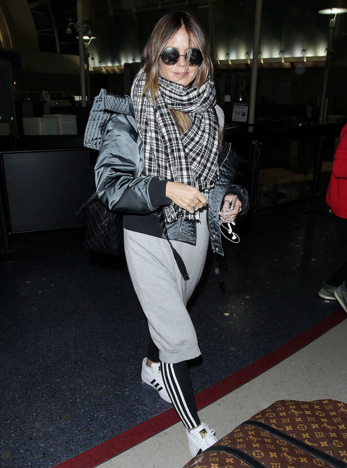 Heidi Klum Was Spotted at LAX Airport in LA 12/20/2017-3