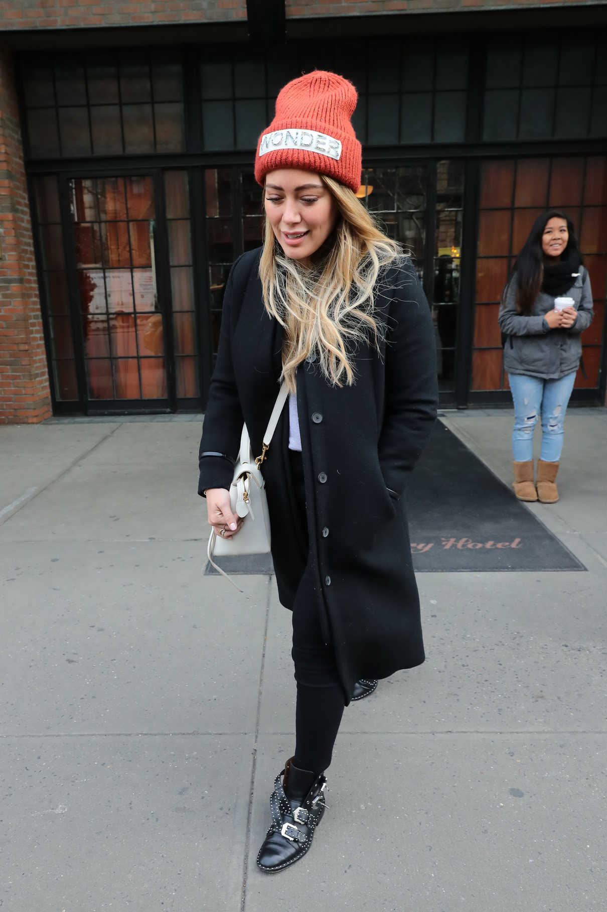 Hilary Duff Leaves Her Hotel in NYC 12/20/2017-4