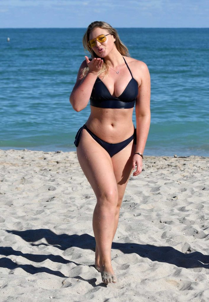 Iskra Lawrence in Bikini at the Beach in Miami 12/11/2017-1