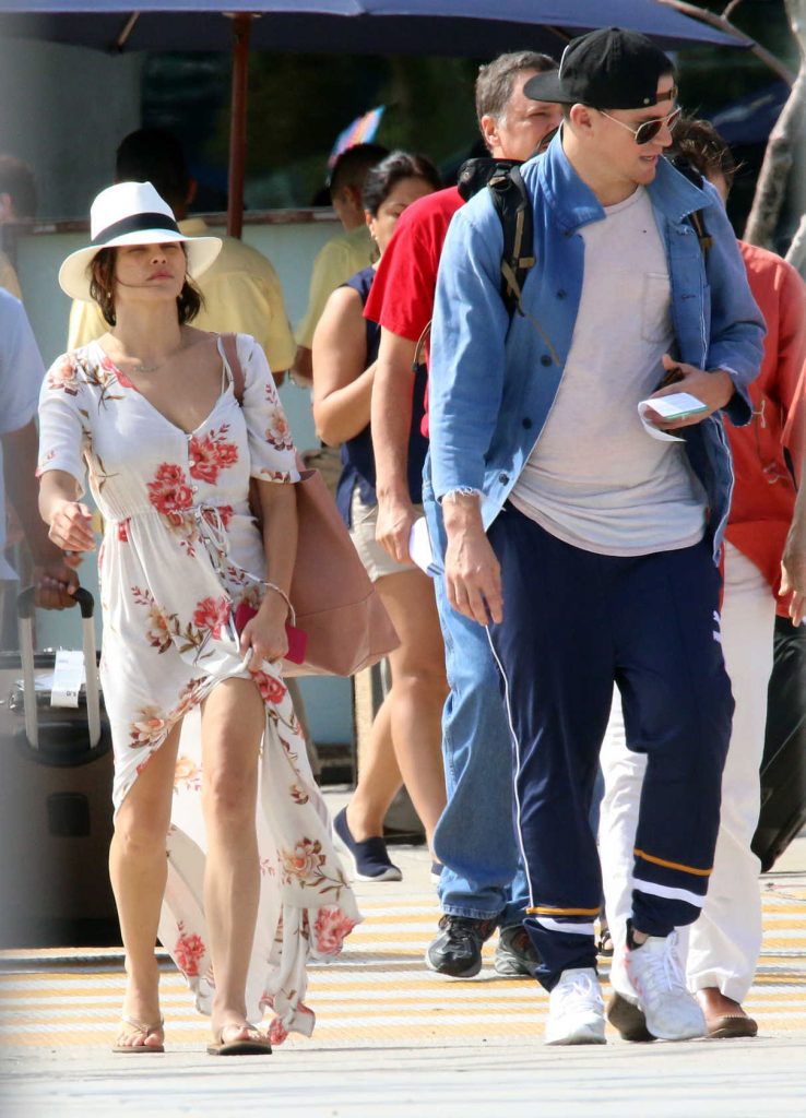 Jenna Dewan Was Seen With Her Husband Channing Tatum at the Airport in Cabo San Lucas 12/03/2017-1