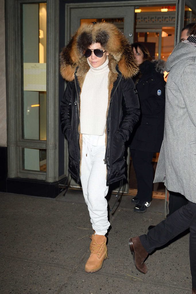 Jennifer Lopez Shops at Hermes in NYC 12/13/2017-1