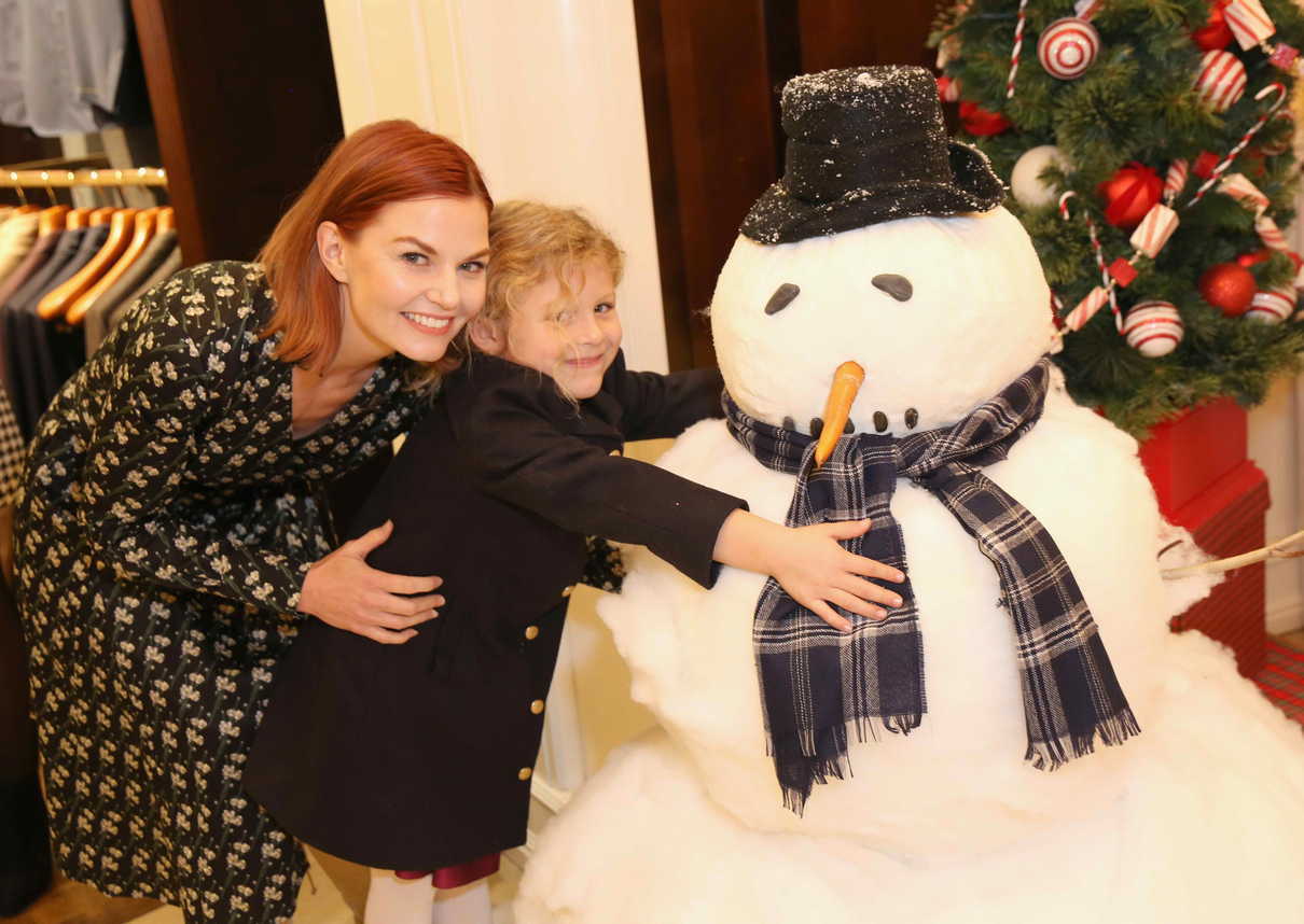 Jennifer Morrison at the Brooks Brothers Holiday Celebration With St Jude Children's Research Hospital in Beverly Hills 12/02/2017-5