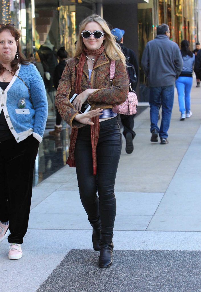 Kathryn Newton Goes Shopping in Beverly Hills 12/21/2017-1