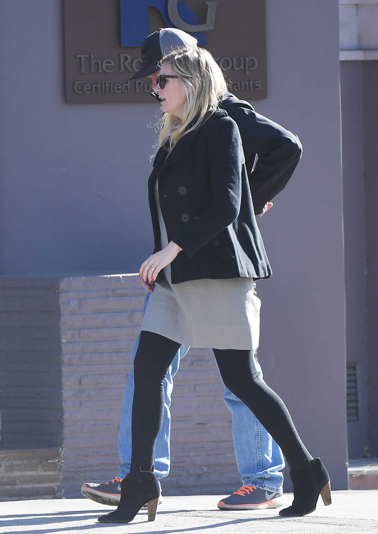 Kirsten Dunst Was Spotted Out in LA 12/21/2017-5