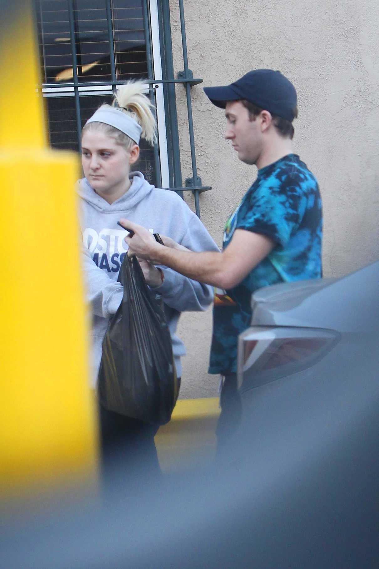 Meghan Trainor Goes Shopping at Romantix Adult Store with Her New Fiance Daryl Sabara in Los Angeles 12/28/2017-5