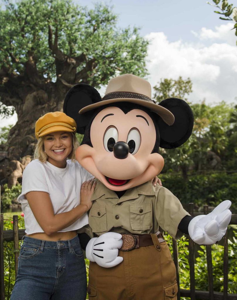 Olivia Holt Visits Disney’s Animal Kingdom at Disney World in Lake Buena Vista 12/21/20173