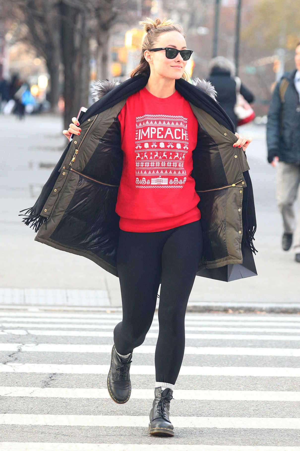 Olivia Wilde Was Seen Out in Soho, New York City 12/20/2017-2