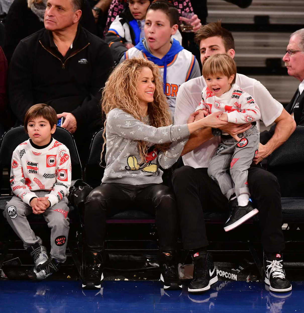 Shakira at the New York Knicks vs Philadelphia 76ers Game at Madison Square Garden in NYC 12/25/2017-4