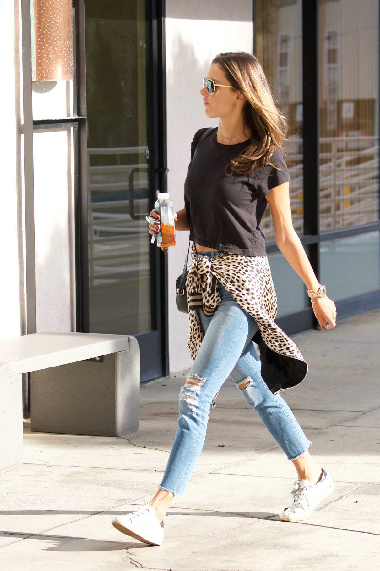 Alessandra Ambrosio Was Spotted Out in Brentwood 01/29/2018-4