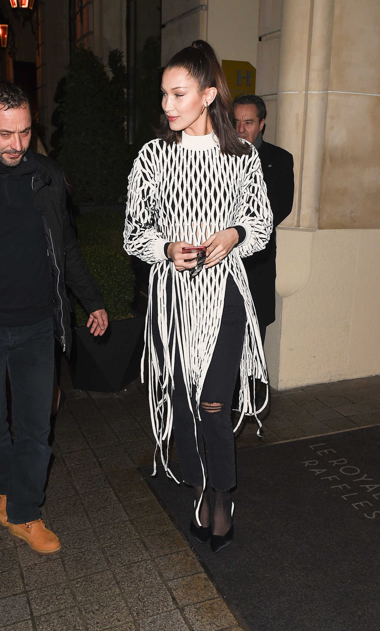 Bella Hadid Arrives at Hotel Costes in Paris 01/20/2018-3