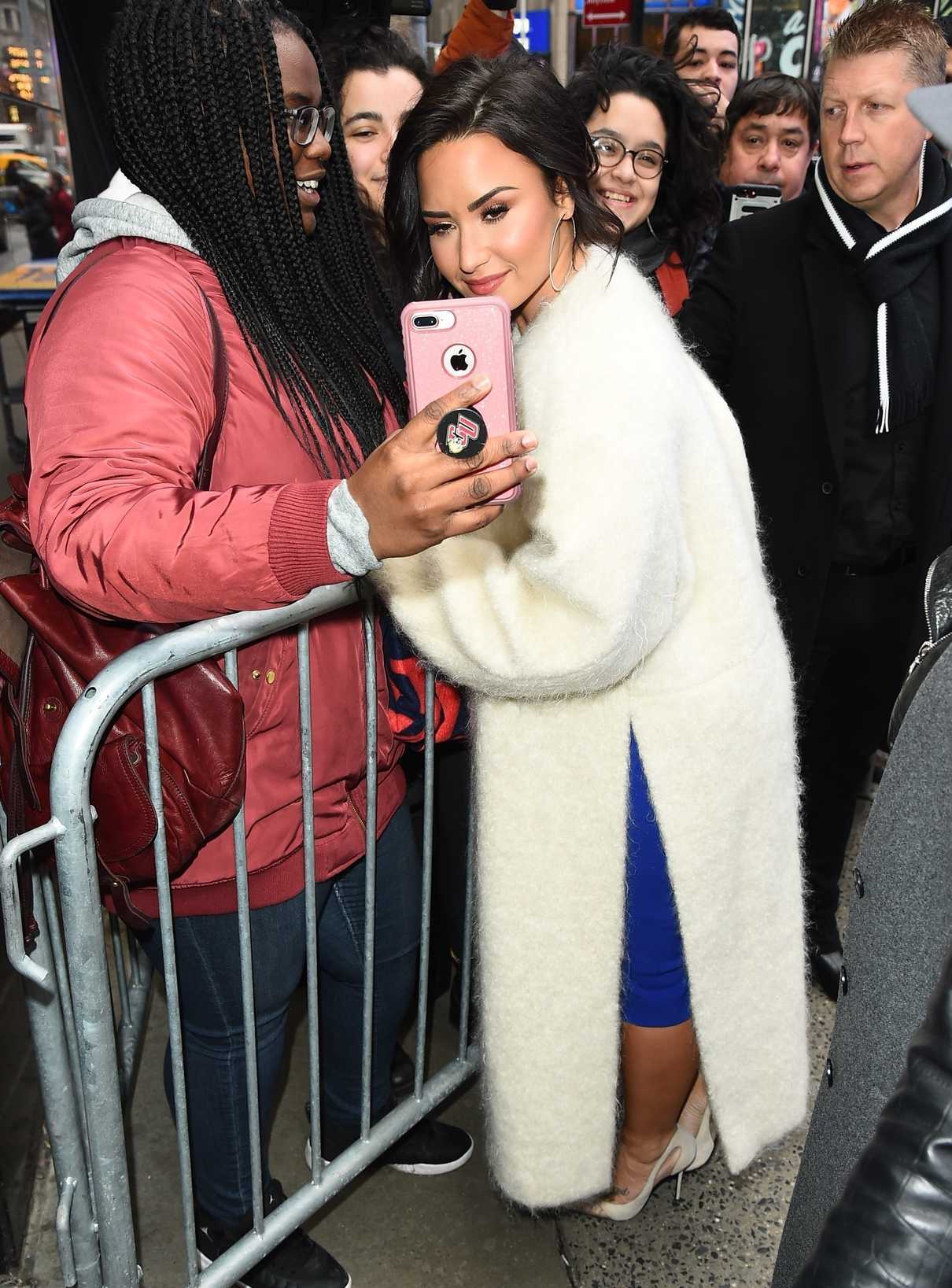 Demi Lovato Arrives to Good Morning America in NYC 01/24/2018-5