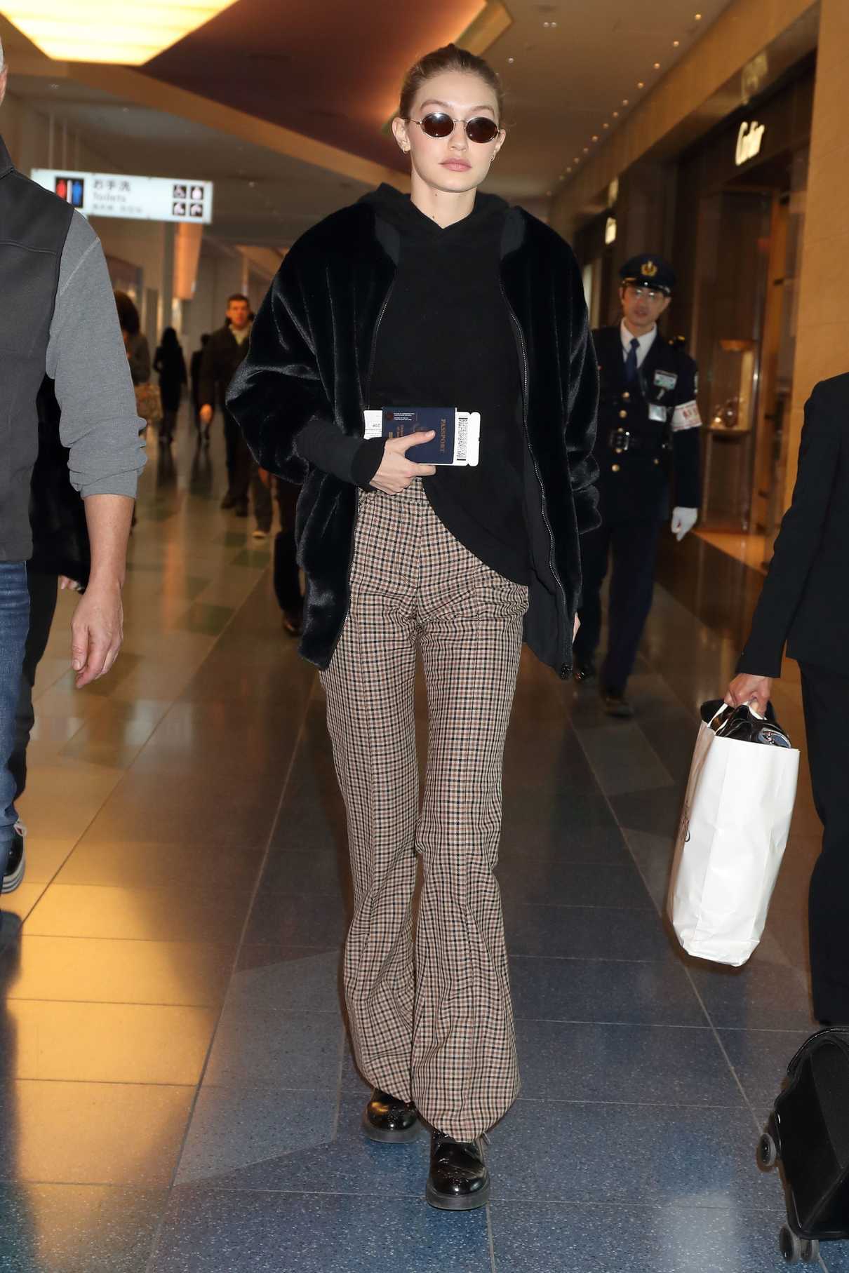 Gigi Hadid Was Spotted at Haneda International Airport in Tokyo 01/26/2018-3