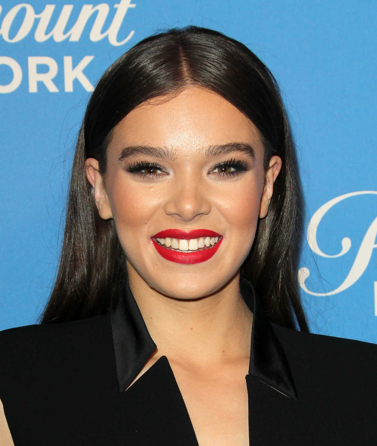 Hailee Steinfeld at the Paramount Network Launch Party at Sunset Tower in Los Angeles 01/18/2018-5