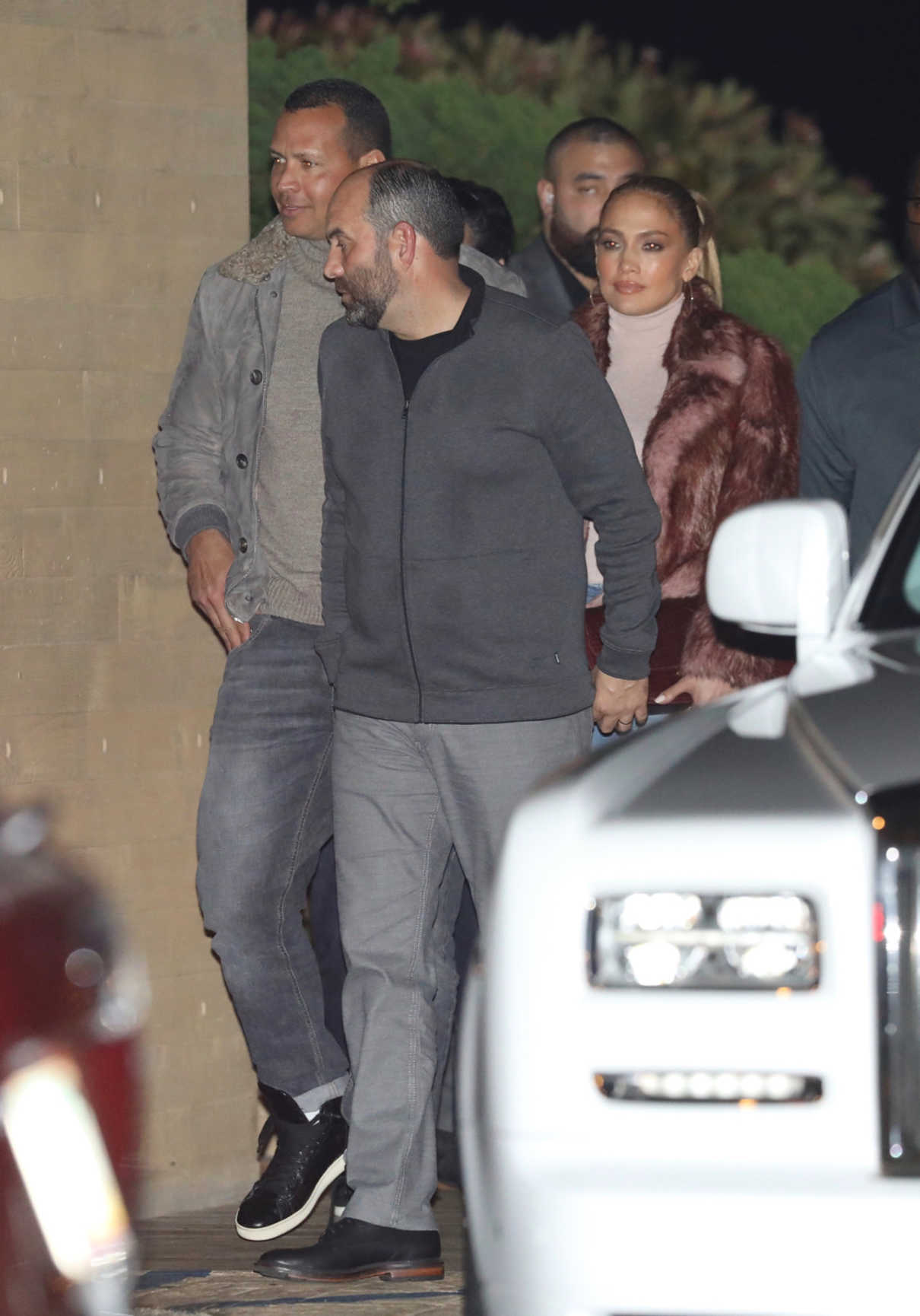 Jennifer Lopez Leaves Nobu Restaurant in Malibu 01/01/2018-3