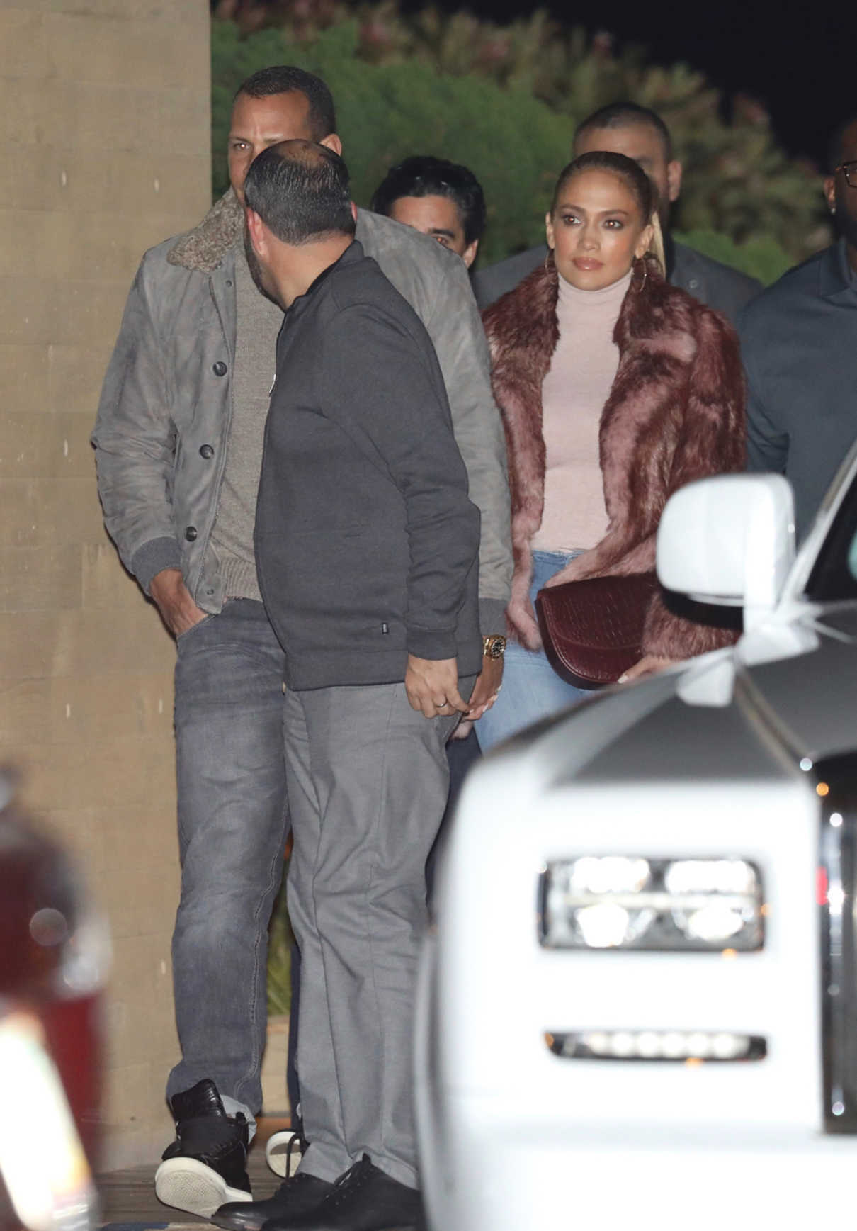 Jennifer Lopez Leaves Nobu Restaurant in Malibu 01/01/2018-4