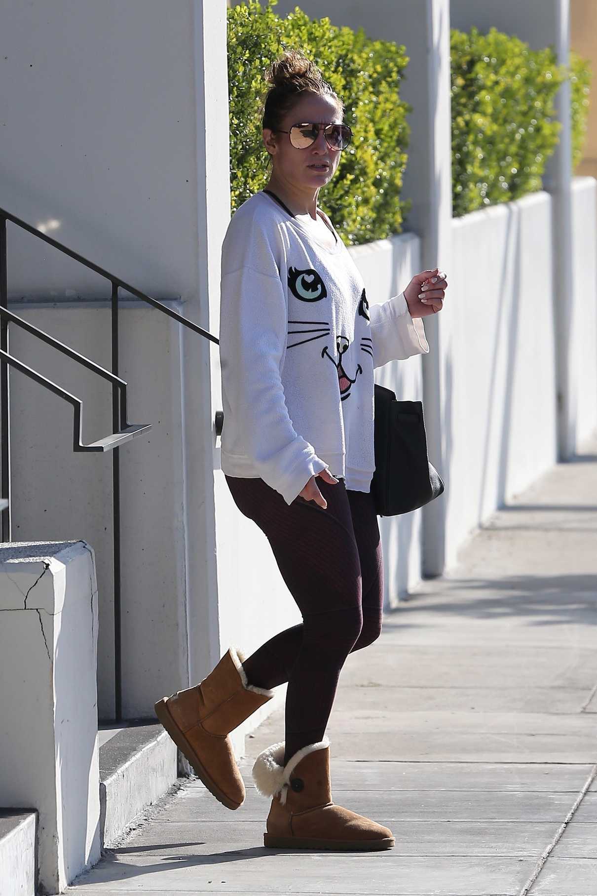 Jennifer Lopez Leaves the Gym in Los Angeles 01/01/2018-4