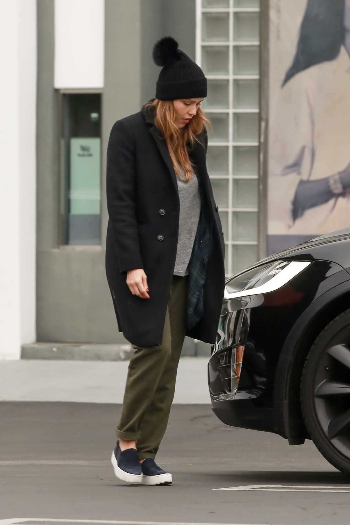 Jessica Alba Does Some Shopping at Fred Segal in West Hollywood 01/19/2018-4