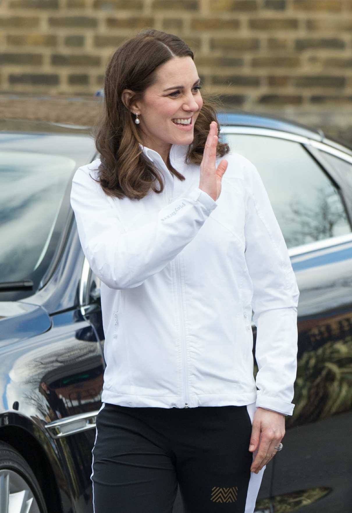 Kate Middleton Visits the Wimbledon Junior Tennis Initiative in Mitcham 01/17/2018-5