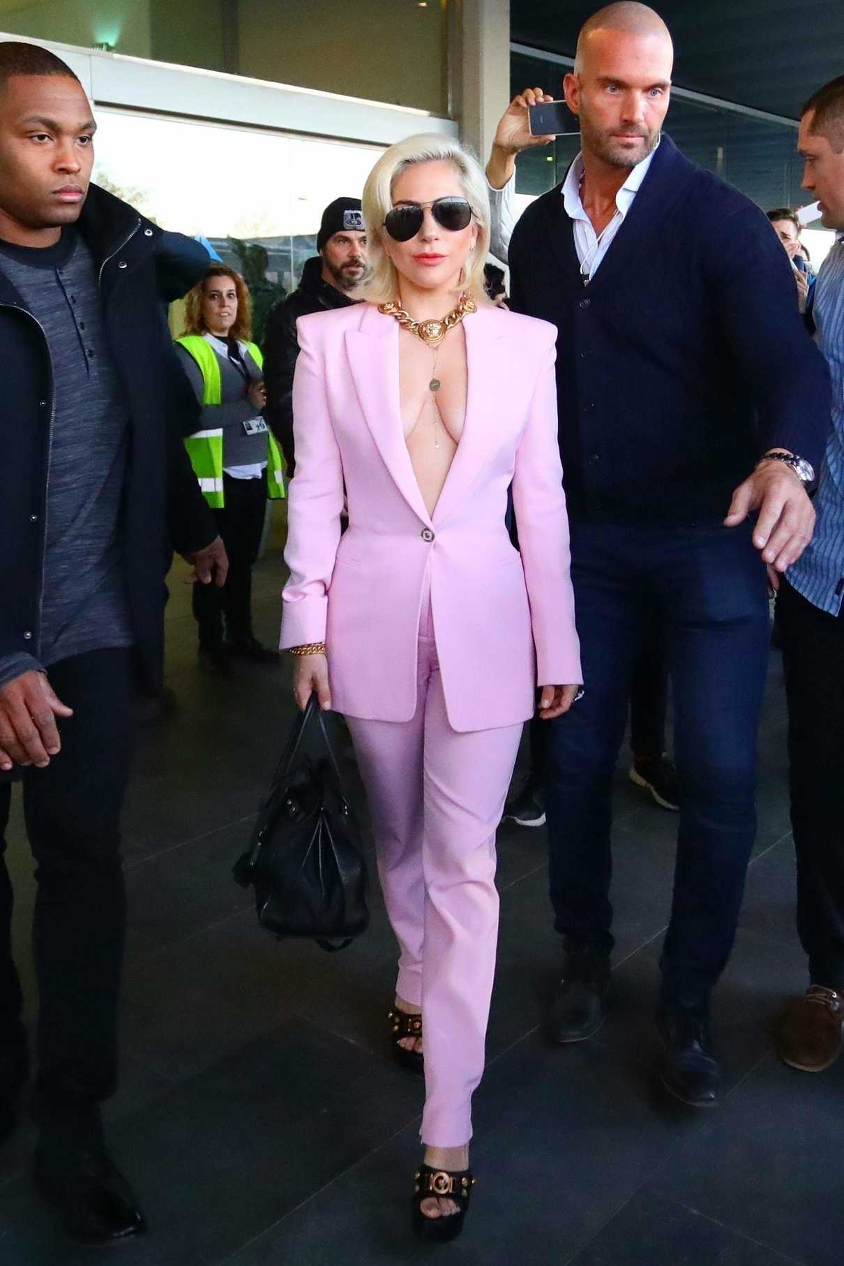 Lady Gaga Arrives at Barcelona-El Prat Airport in Barcelona 01/11/2018-2