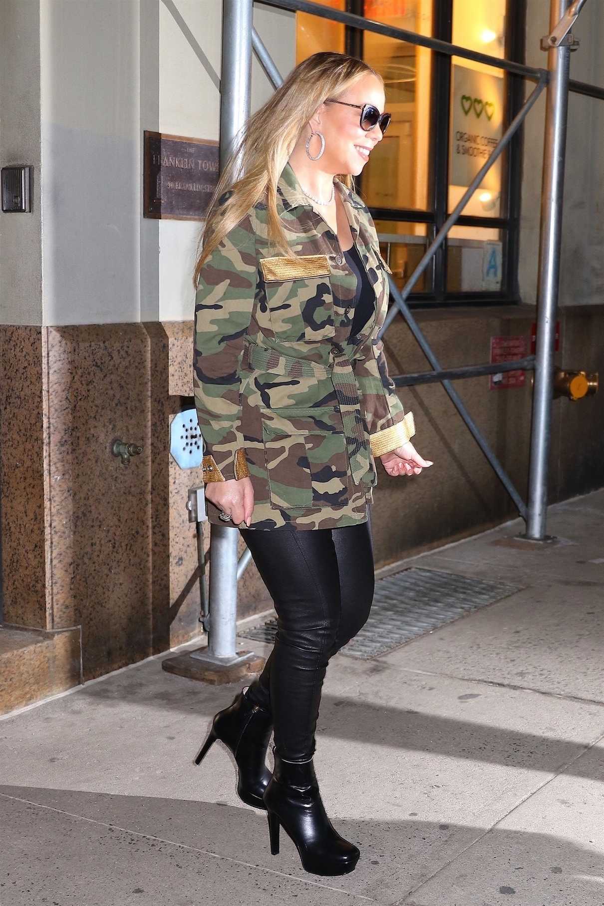 Mariah Carey Was Seen Out in New York City 01/24/2018-5