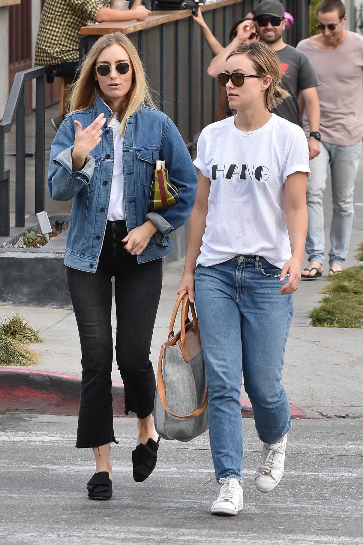 Olivia Wilde Was Seen Out with a Friend in West Hollywood 01/30/2018-5