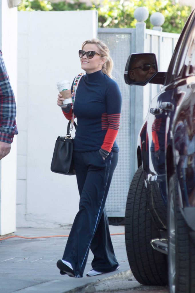 Reese Witherspoon Heads to a Studio in LA 01/24/2018-1