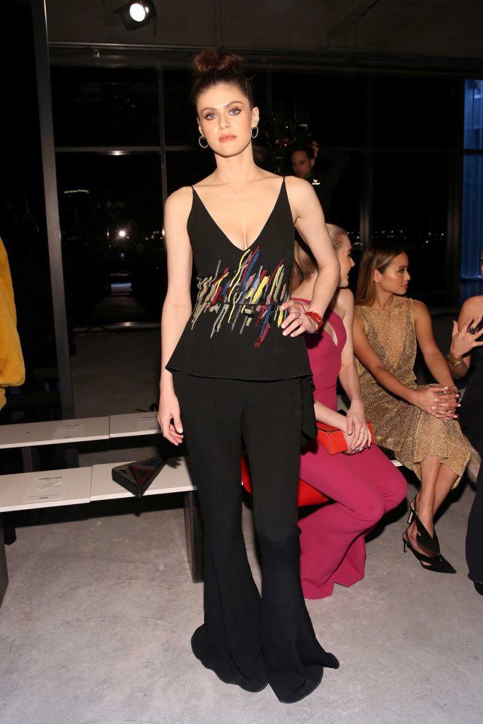 Alexandra Daddario at the Cushnie Et Ochs Fashion Show During New York Fashion Week in New York City 02/09/2018-1