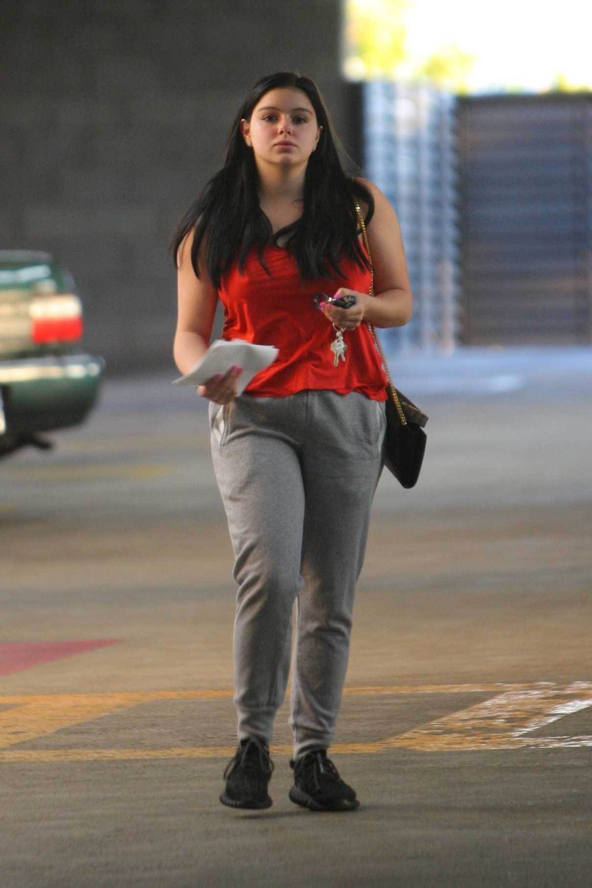 Ariel Winter Arrives at Cedars-Sinai Medical Center in Los Angeles 02/15/2018-2