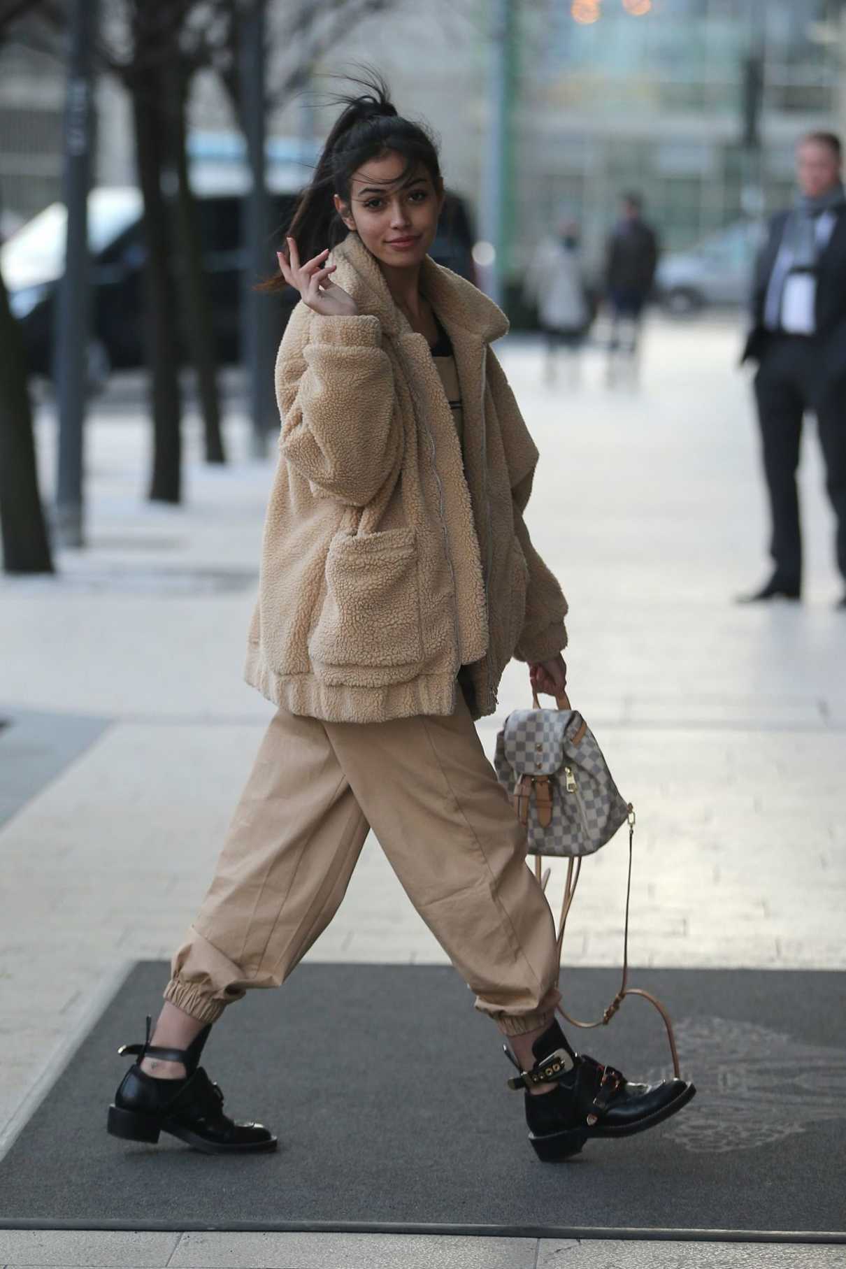 Cindy Kimberly Arrives at Her Hotel in Milan 02/25/2018-2