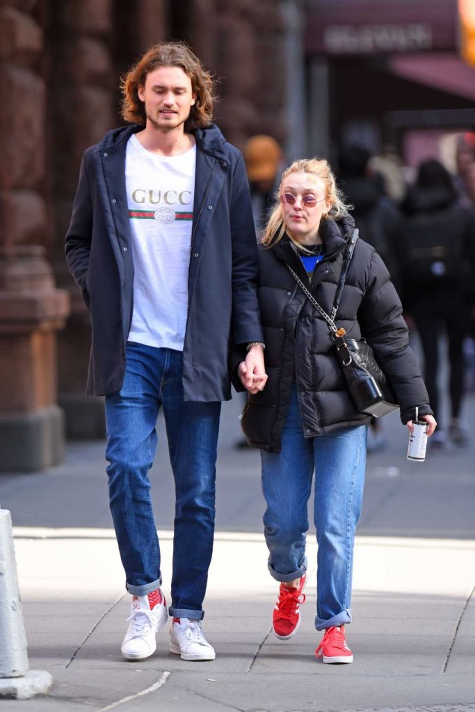 Dakota Fanning Was Seen Out in New York 02/14/2018-1