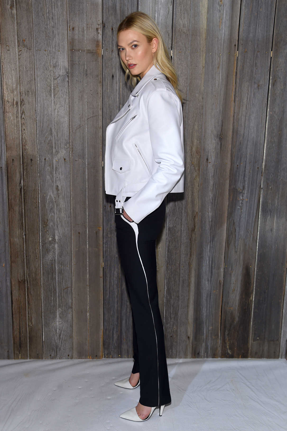 Karlie Kloss at the Calvin Klein Fashion Show During New York Fashion ...