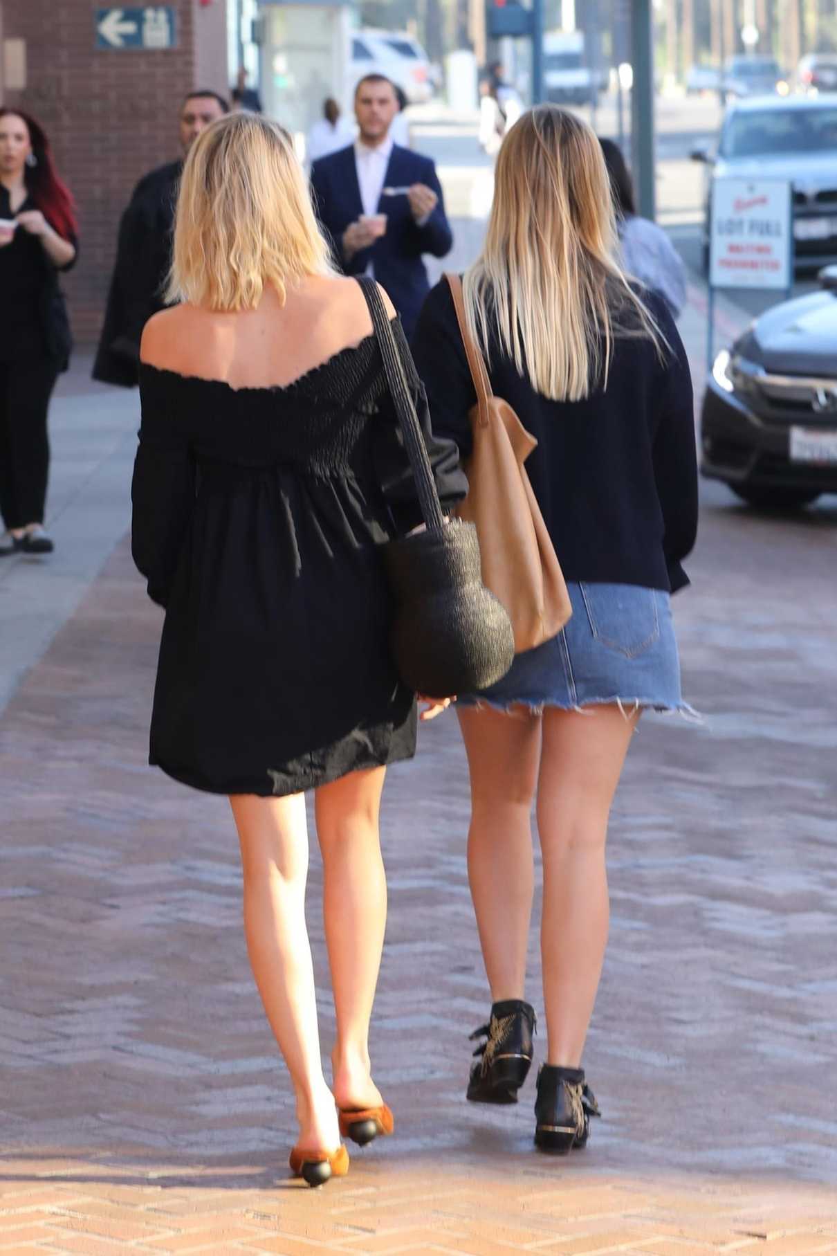 Margot Robbie Was Seen Out with a Friend in Beverly Hills 02/02/2018-5
