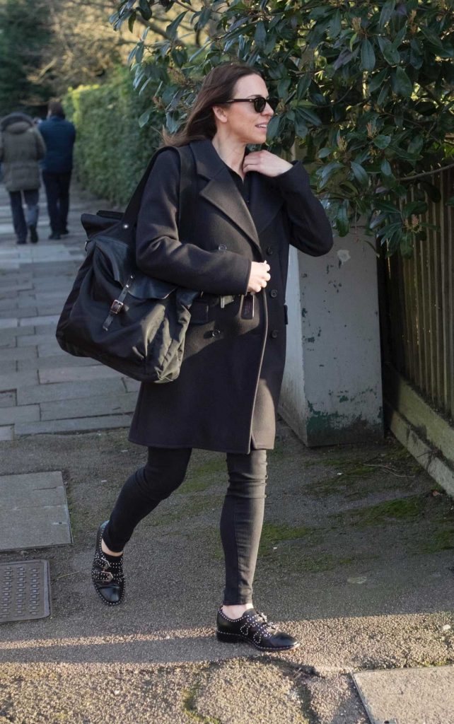 Melanie Chisholm Arrives at Geri Halliwell's home in London 02/02/2018-2