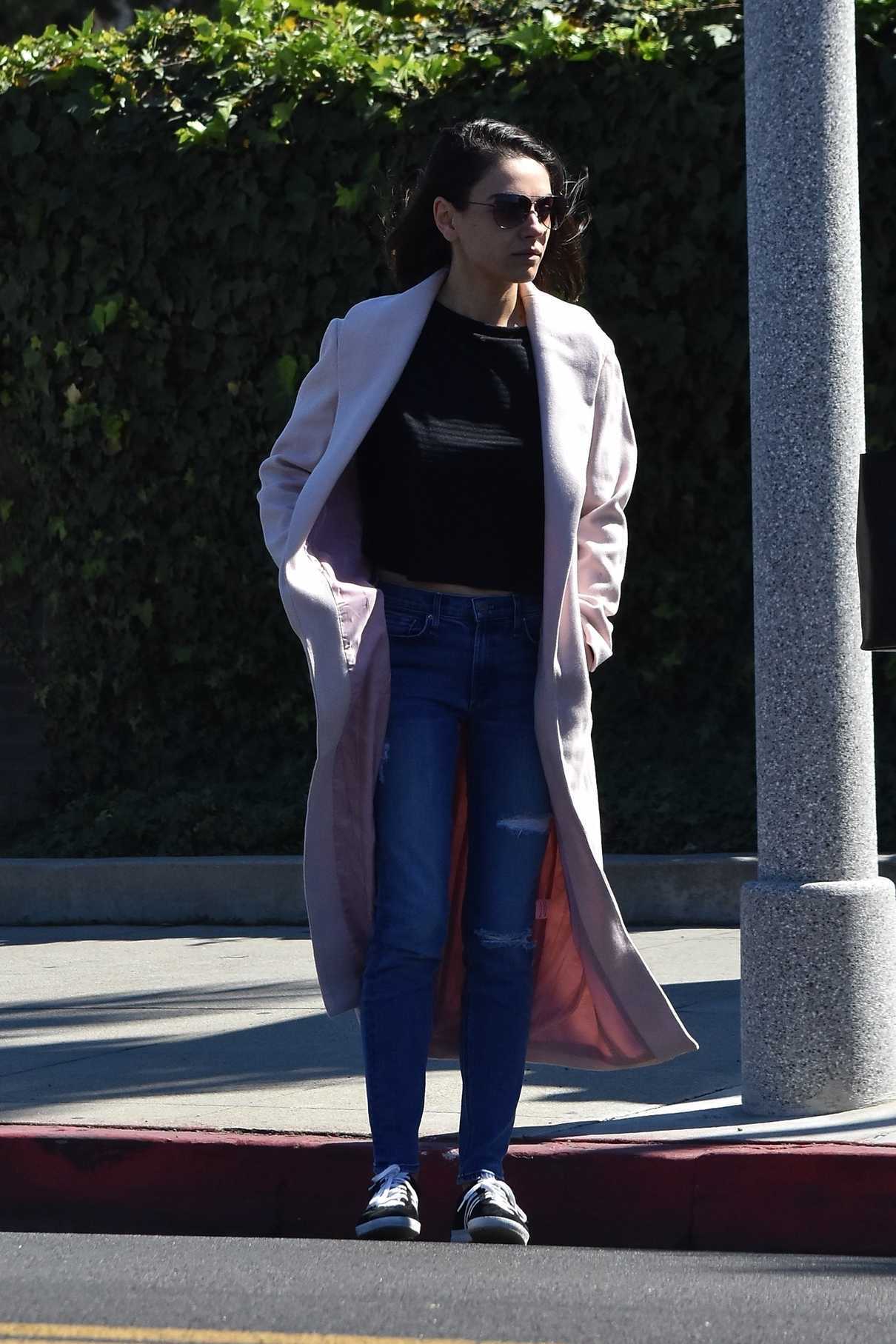 Mila Kunis Leaves a Hair Salon in Los Angeles 02/23/2018-2