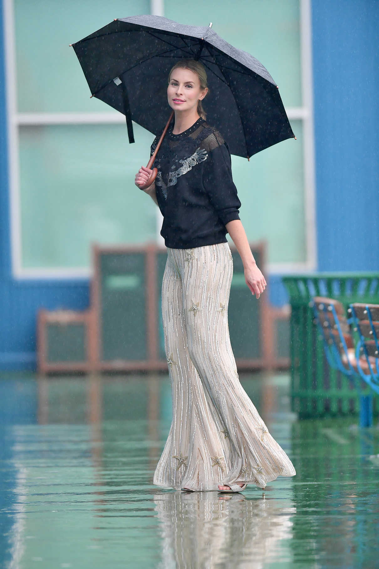 Niki Taylor Gets Caught in the Rain in New York City 02/10/2018-2