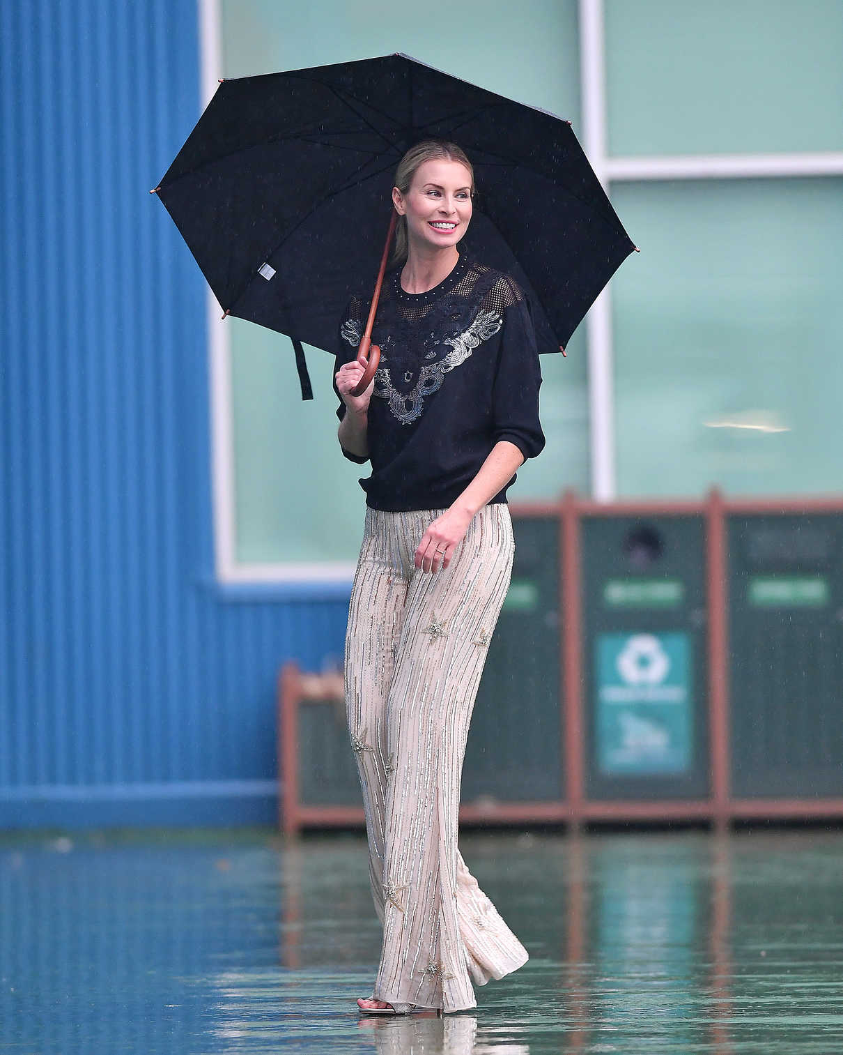 Niki Taylor Gets Caught in the Rain in New York City 02/10/2018-4