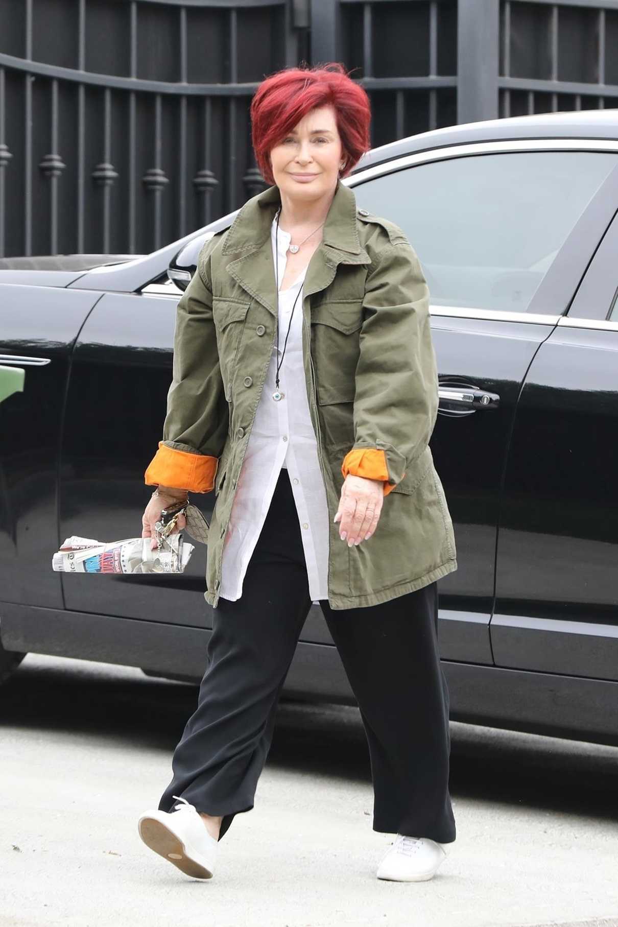 Sharon Osbourne Was Spotted Out in Los Angeles 02/10/2018-4