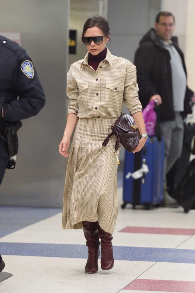 Victoria Beckham Was Spotted at JFK Airport in New York 02/05/2018-1