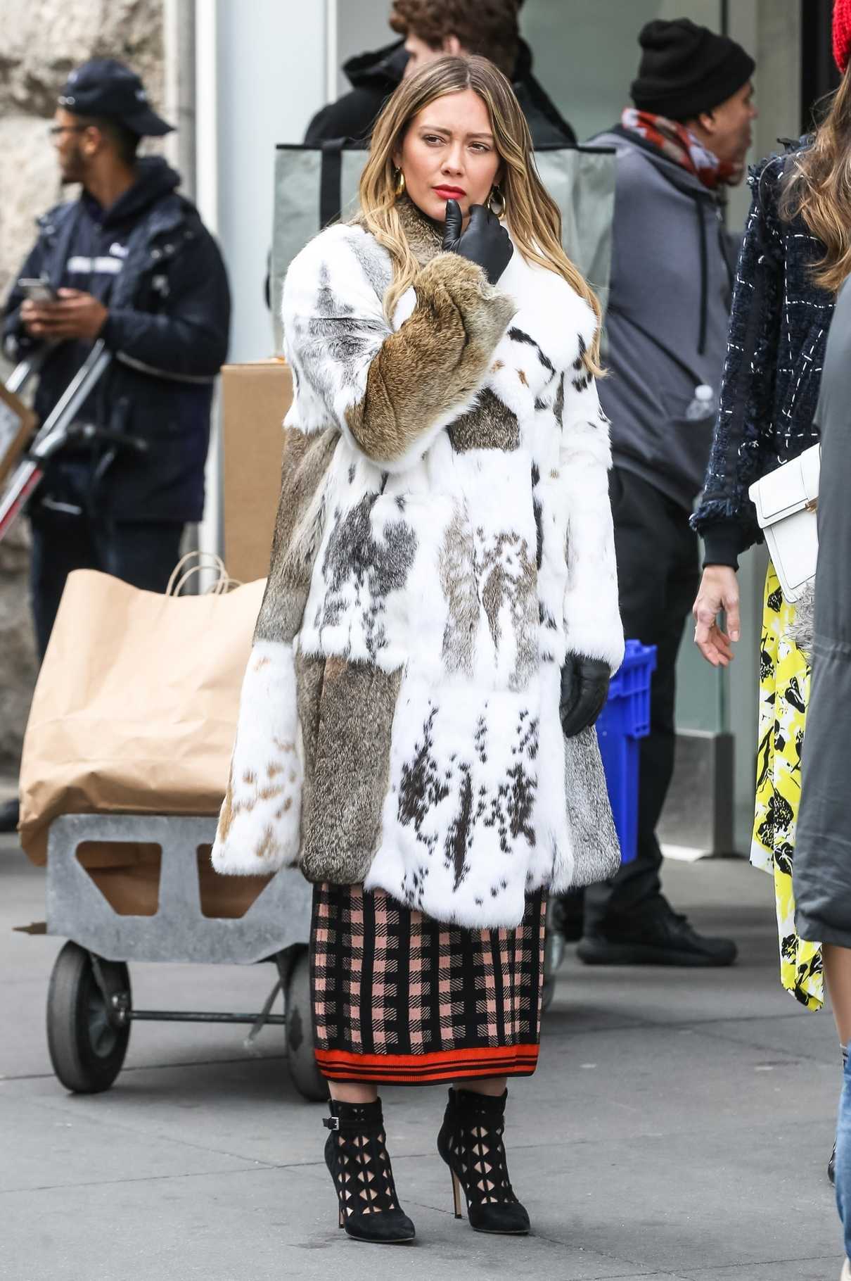 Hilary Duff on the Set of Younger in New York 03/27/2018-2
