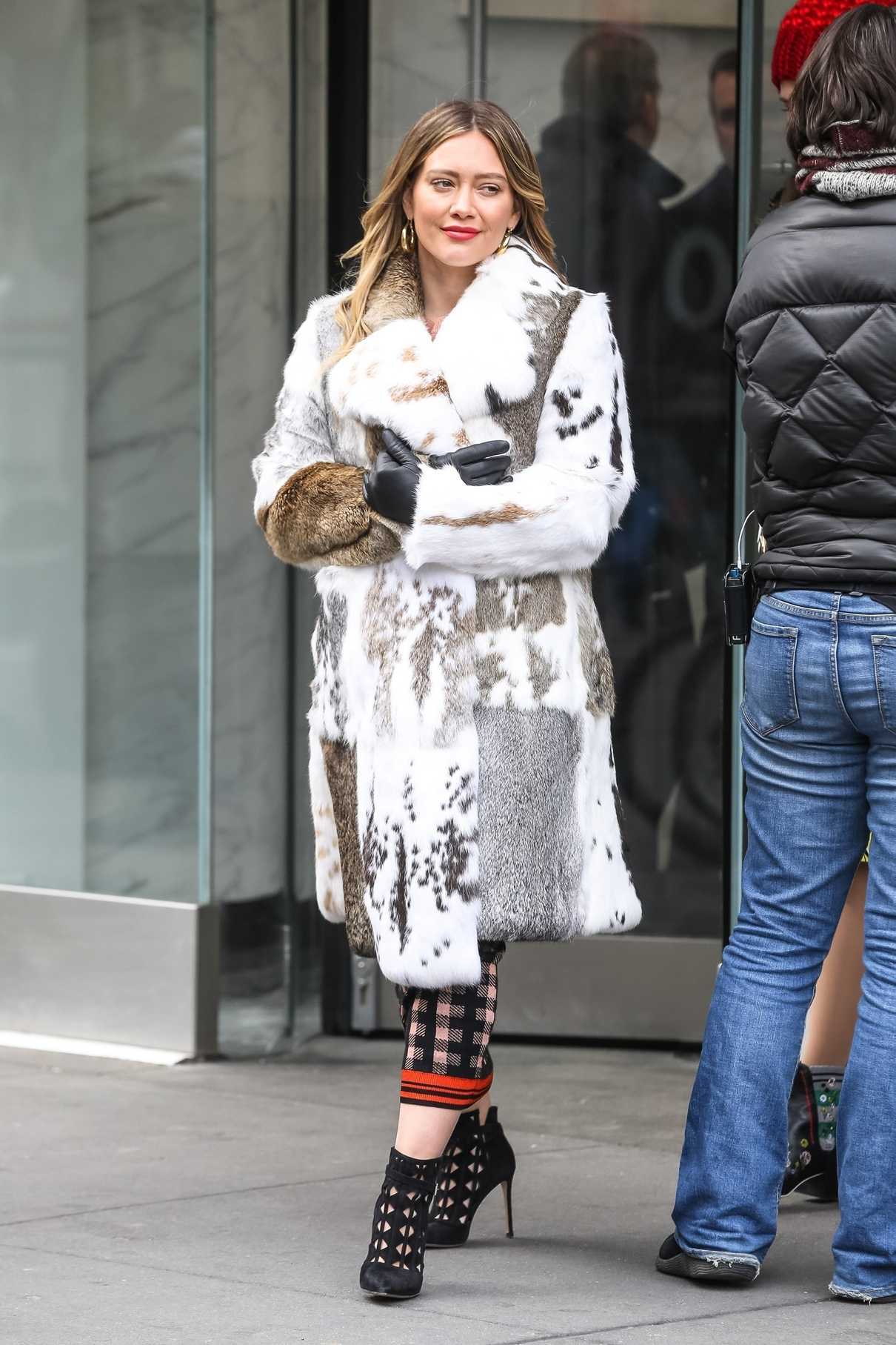 Hilary Duff on the Set of Younger in New York 03/27/2018-3