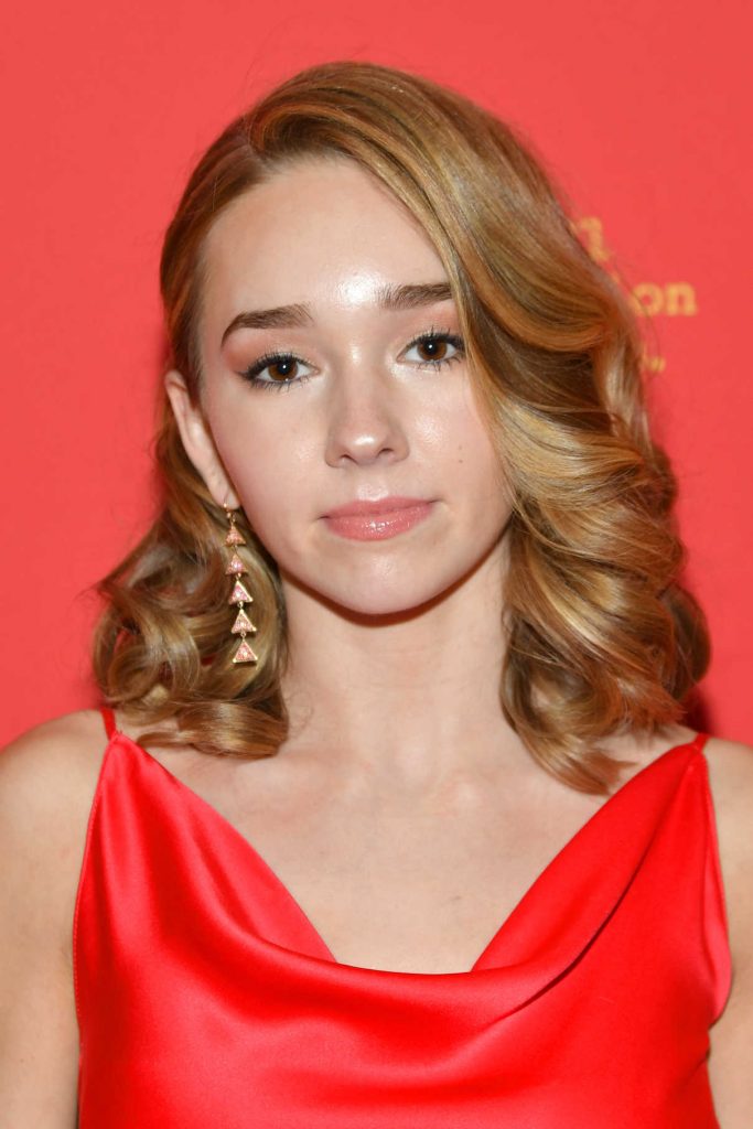 Holly Taylor at The American’s FX Premiere Event in NYC 03/16/2018