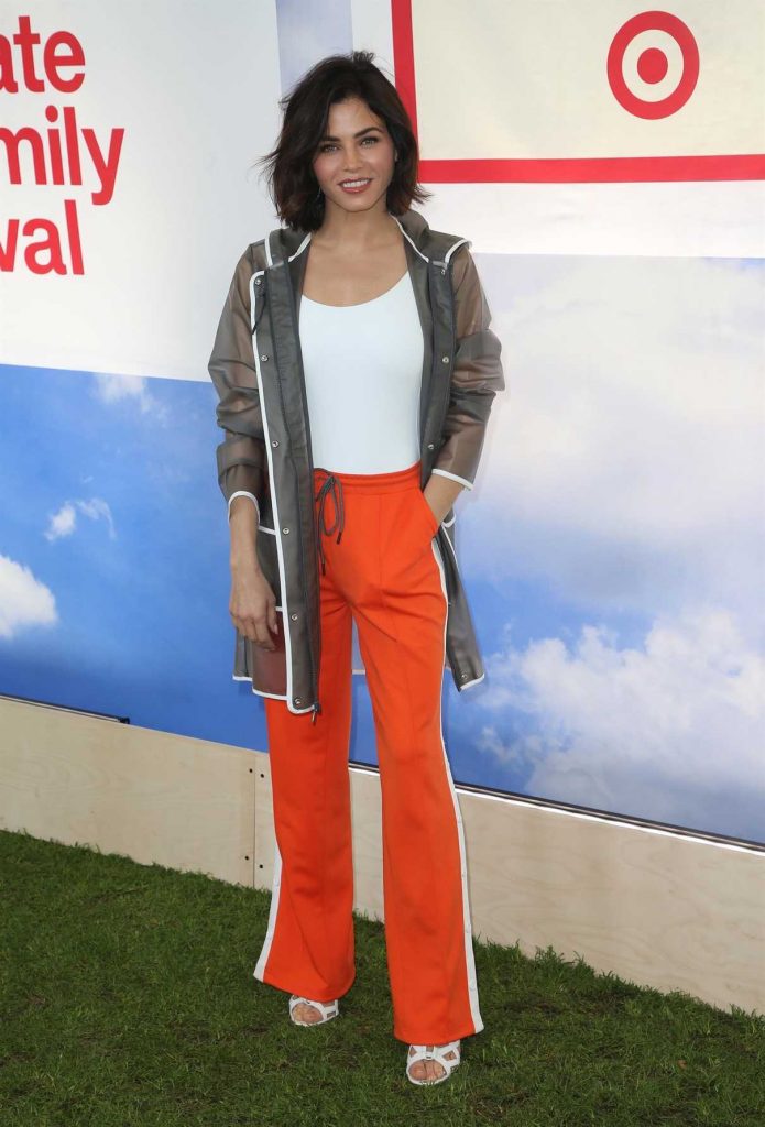 Jenna Dewan at the Hunter for Target Ultimate Family Festival at Brookside in Pasadena 03/25/2018-1