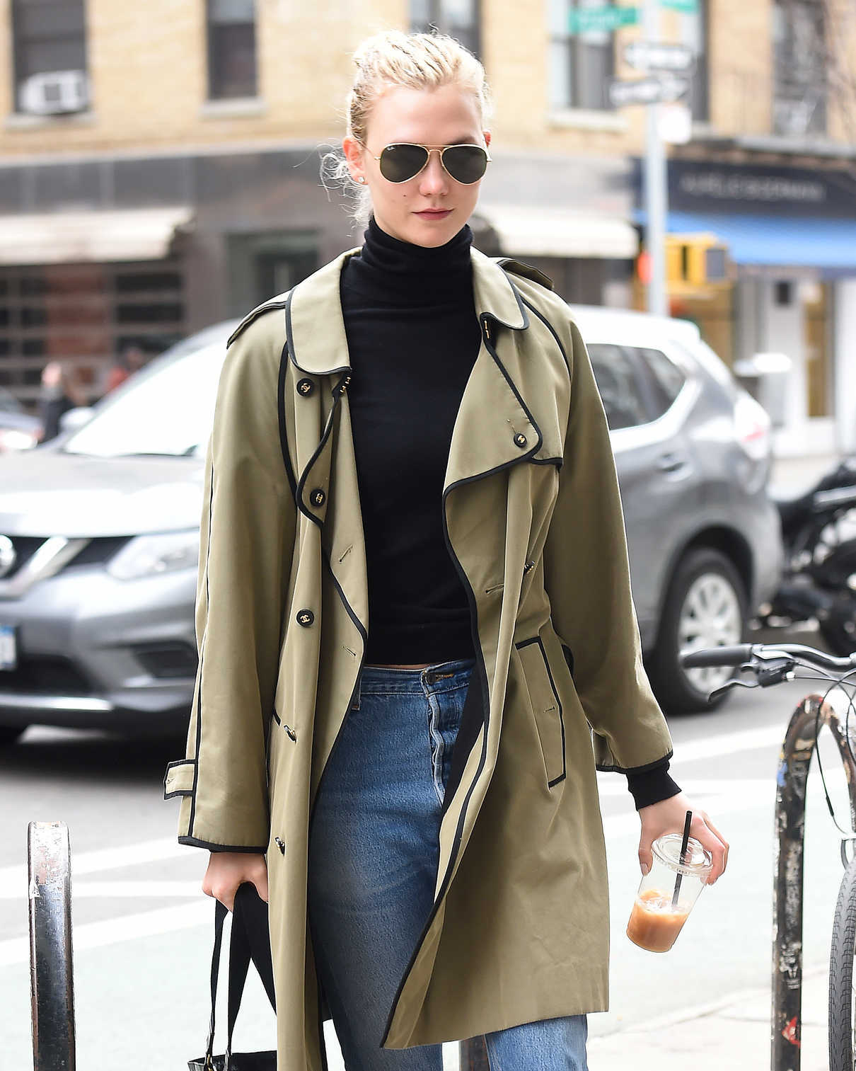 Karlie Kloss Was Spotted Out in NYC 03/27/2018-5