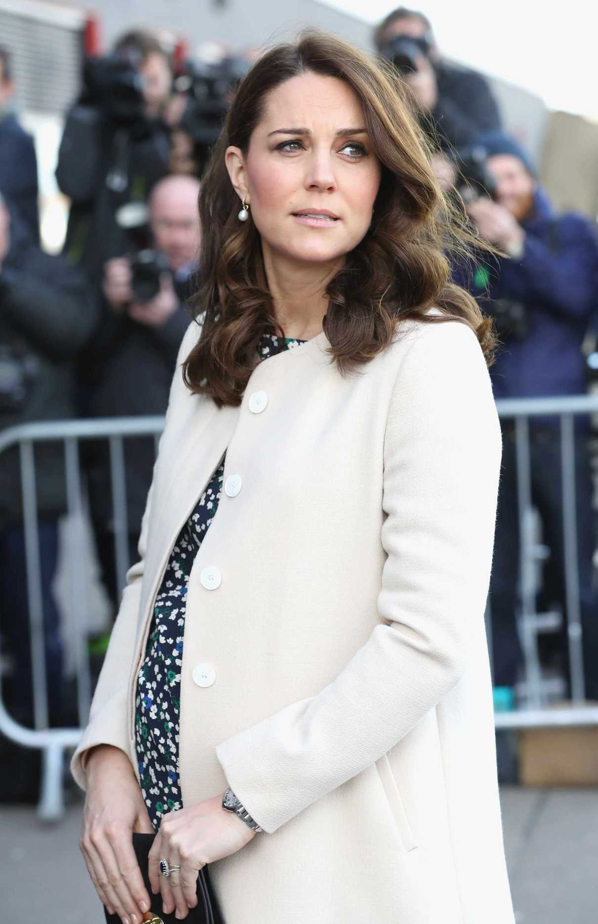 Kate Middleton Visits SportsAid at the Copperbox Arena in London 03/22/2018-5