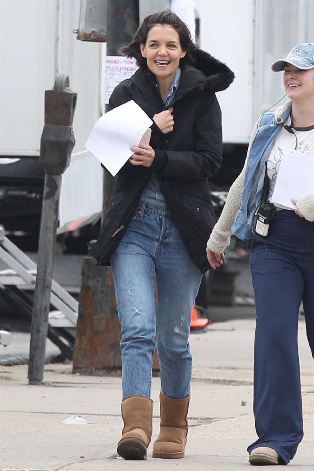 Katie Holmes on the Set of the Untitled FBI/Fox Project in Chicago 03/29/2018-4