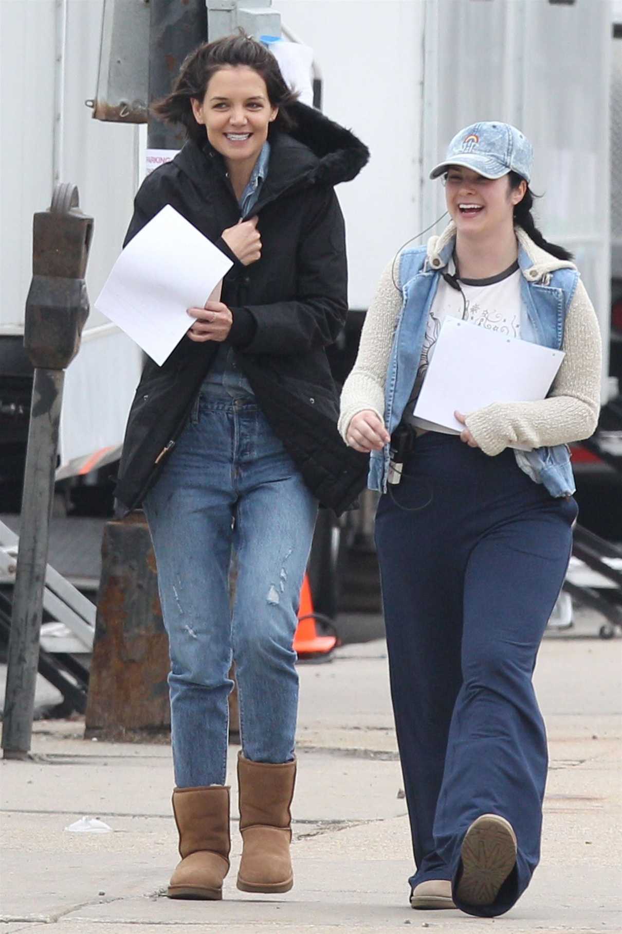Katie Holmes on the Set of the Untitled FBI/Fox Project in Chicago 03/29/2018-5