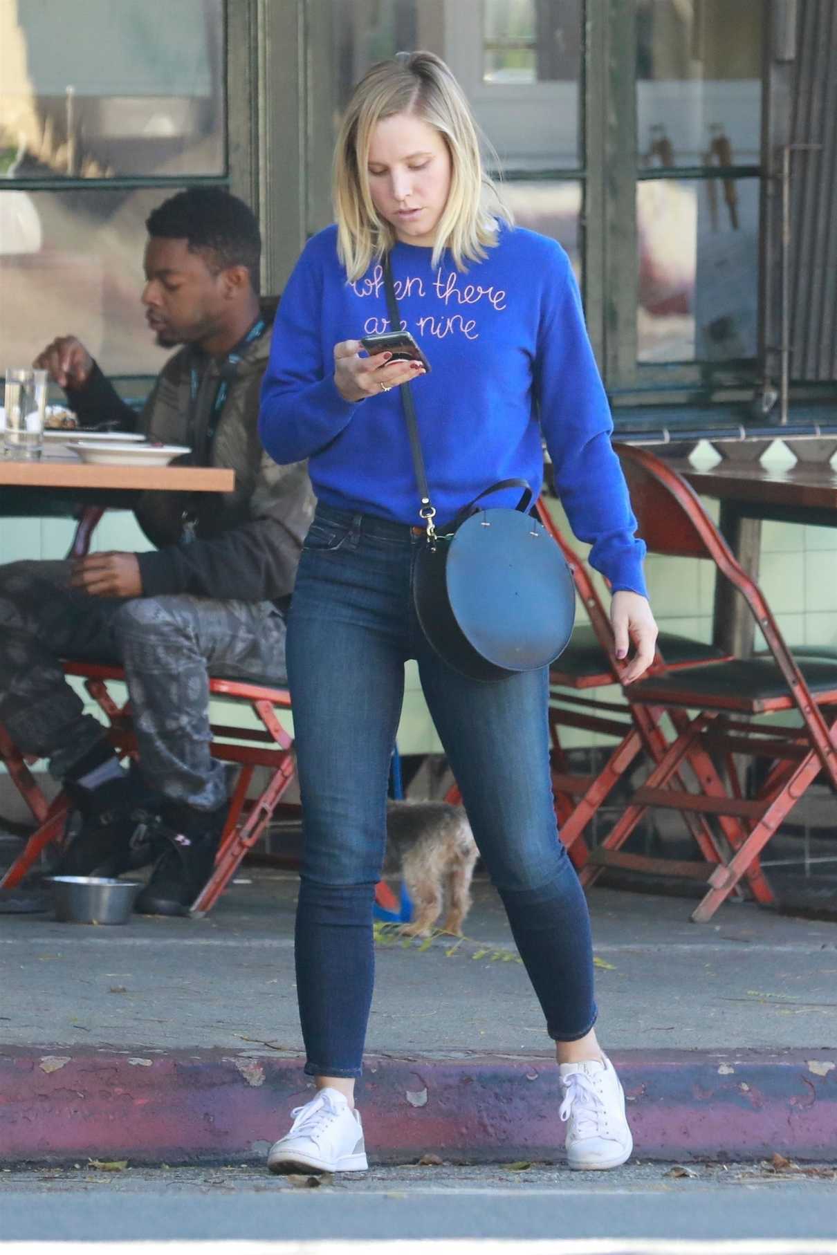 Kristen Bell Enjoys Breakfast at Little Dom's in Los Angeles 03/15/2018-3