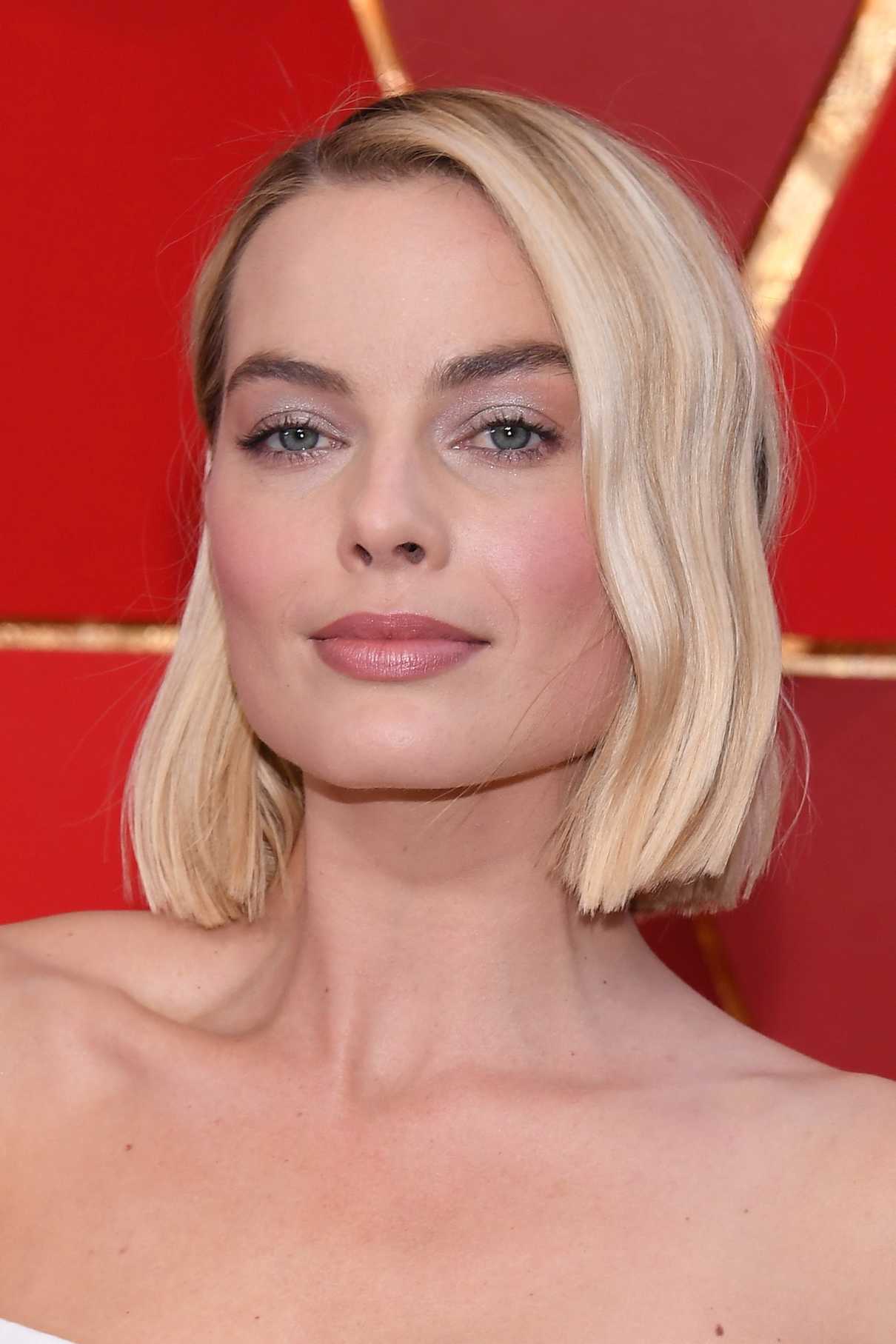 Margot Robbie at the 90th Annual Academy Awards in Los Angeles 03/04/2018-5